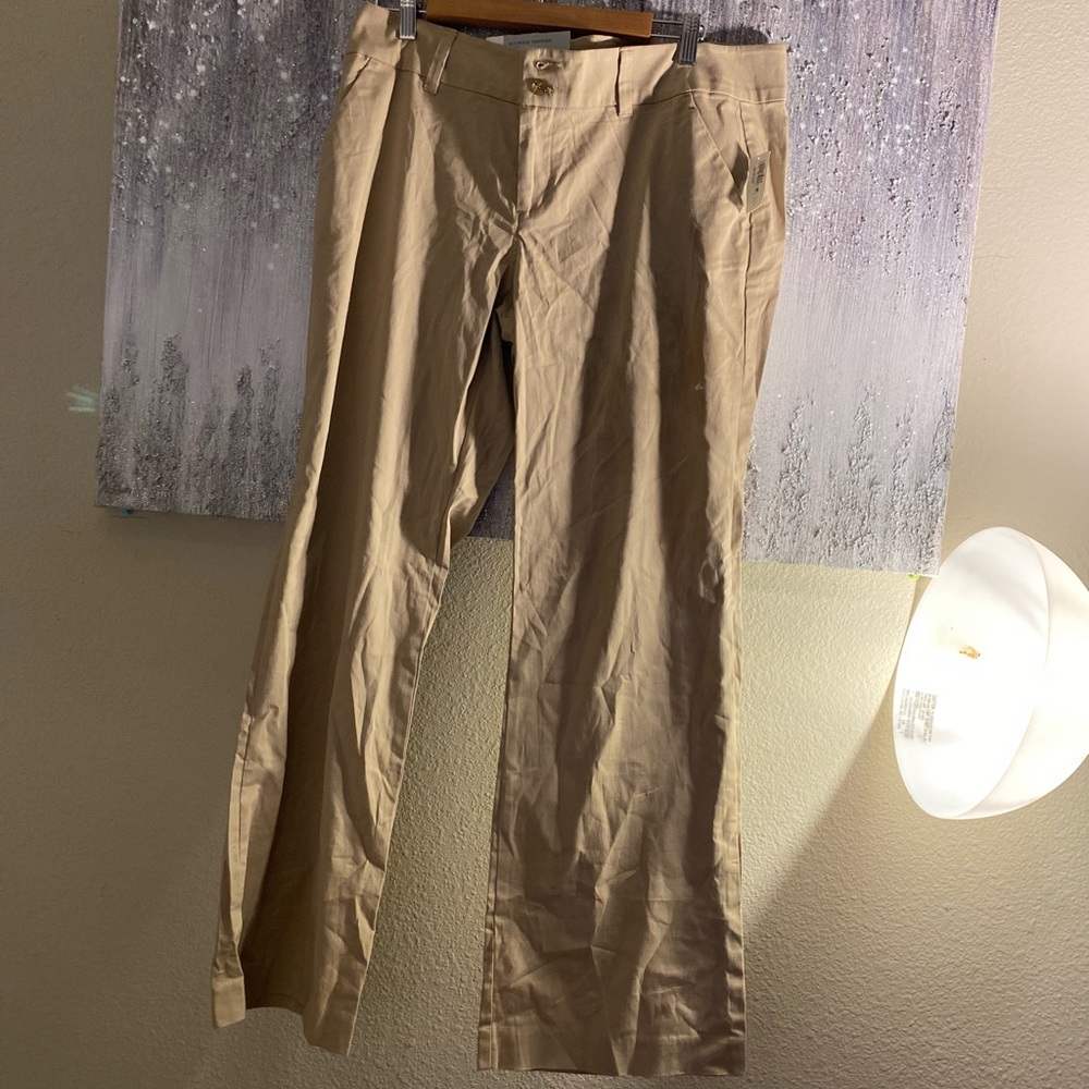 NWT Old Navy  beige/tan Pants size 14